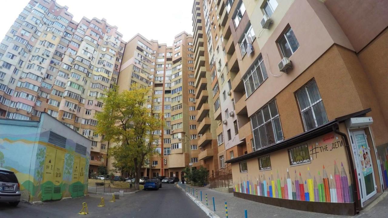 Просторная Квартира В Одессе Odessa Zewnętrze zdjęcie